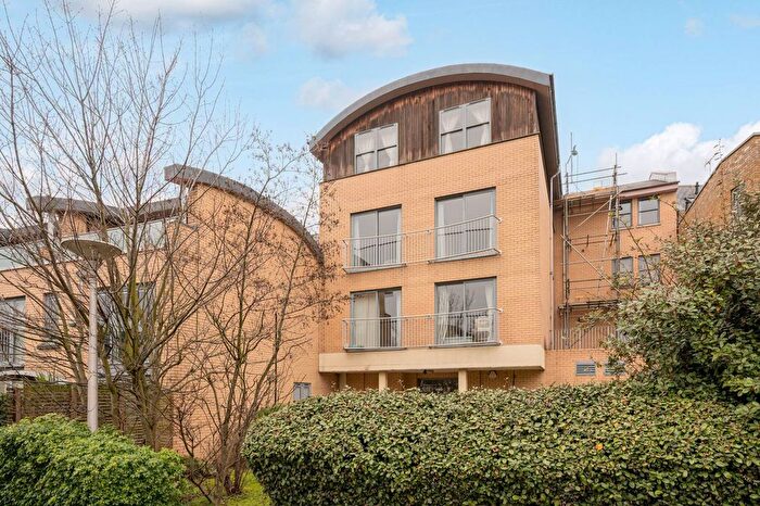 1 Bedroom Flat For Sale In Harberson Road, Balham, London, SW12