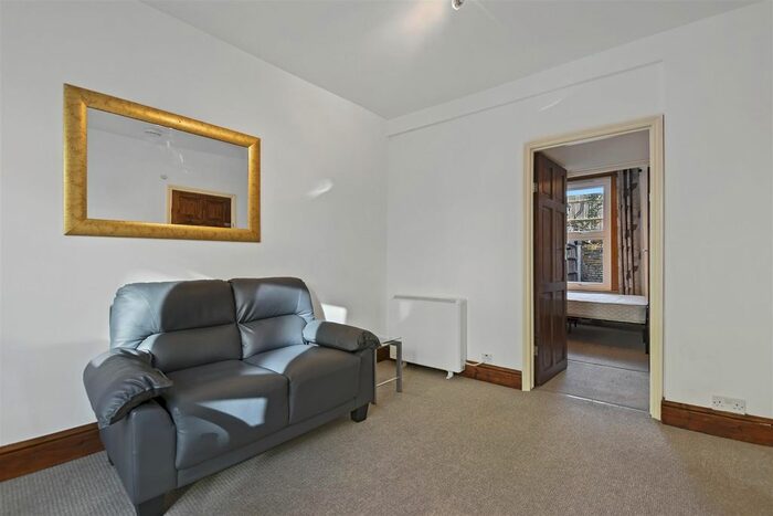 1 Bedroom Flat To Rent In Princes Road, London, W13