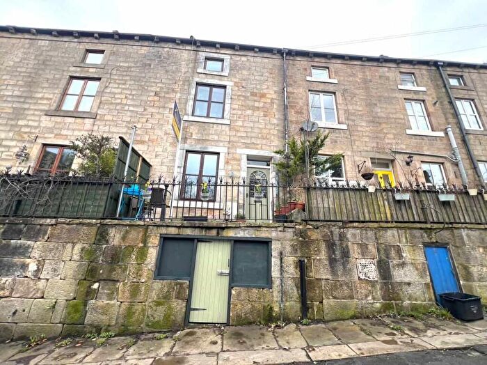 4 Bedroom Terraced House For Sale In Holme House Road, Cornholme, Todmorden, OL14