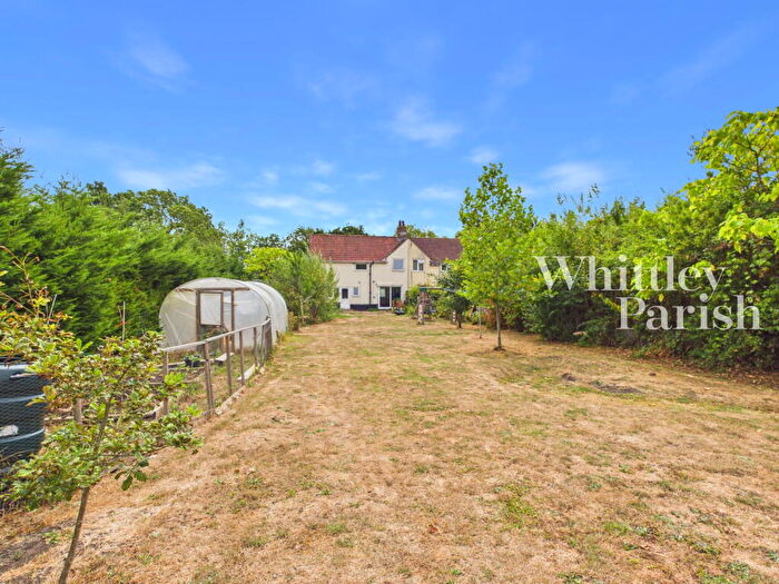 3 Bedroom Detached House For Sale In High Street, Thelnetham, Diss, IP22