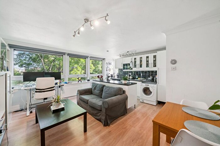 1 Bedroom Flat For Sale In Boileau Road, Barnes, SW13