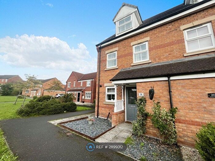 3 Bedroom Semi-Detached House To Rent In Sanders Way, Rotherham, S25