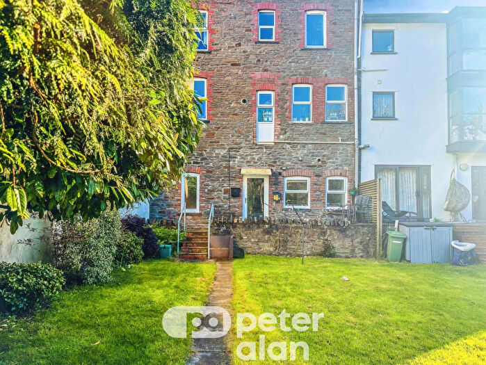 1 Bedroom Flat To Rent In Cardiff Road, Taffs Well, Cardiff, CF15