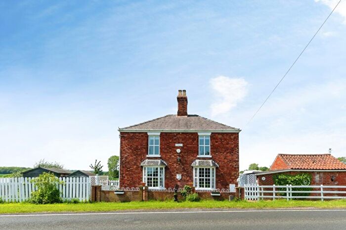 3 Bedroom Detached House For Sale In Grainsby, Grimsby, Lincolnshire, DN36