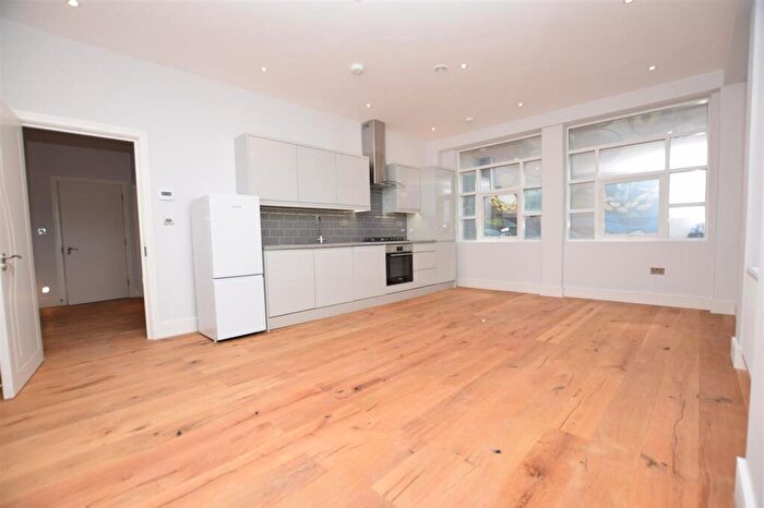 2 Bedroom Flat To Rent In Newfoundland Circus, Bristol, BS2