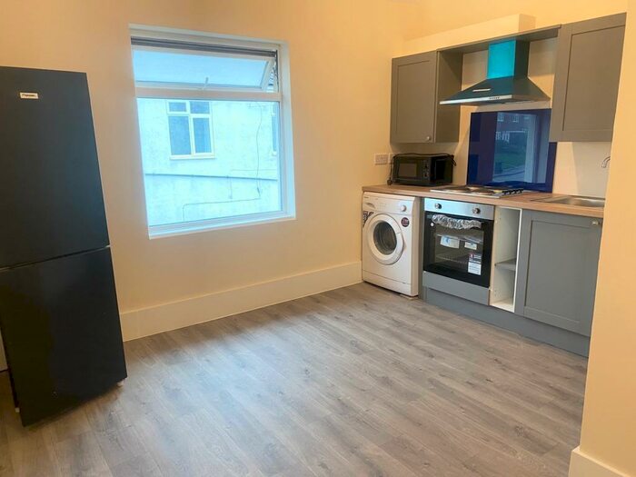 1 Bedroom Flat To Rent In High Street, Ibstock, LE67