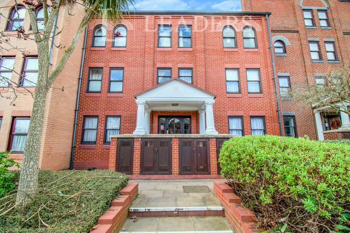 1 Bedroom Flat To Rent In Marks Court, Southend-On-Sea, Essex, SS1