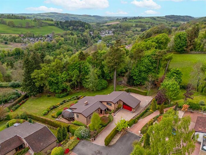 5 Bedroom Detached House For Sale In St. Patricks Court, Lanark, ML11