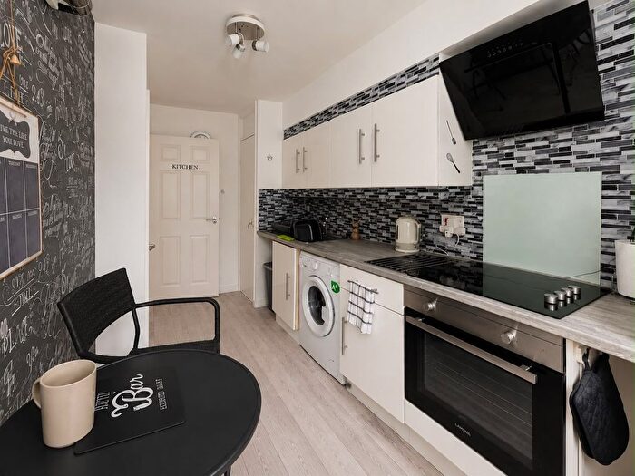 1 Bedroom Flat To Rent In Norbury Close, Derby, DE22