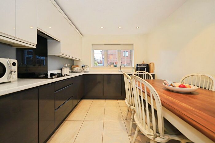 4 Bedroom Detached House For Sale In Britannia Gardens, Stourport-On-Severn, DY13