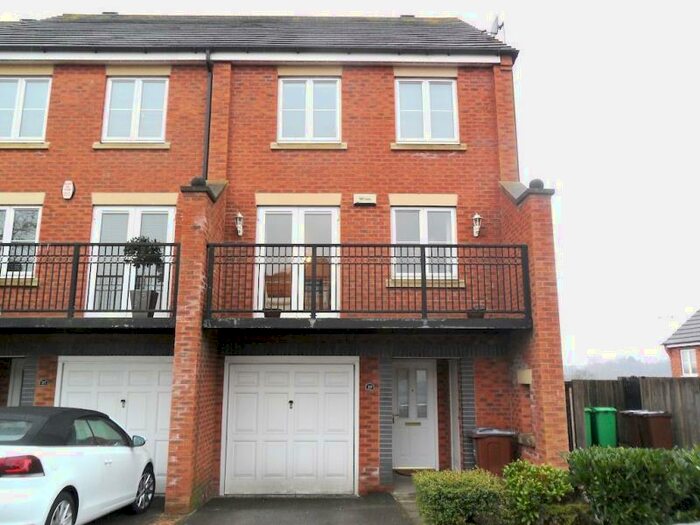 4 Bedroom Terraced House To Rent In City View, Mapperley, NG3