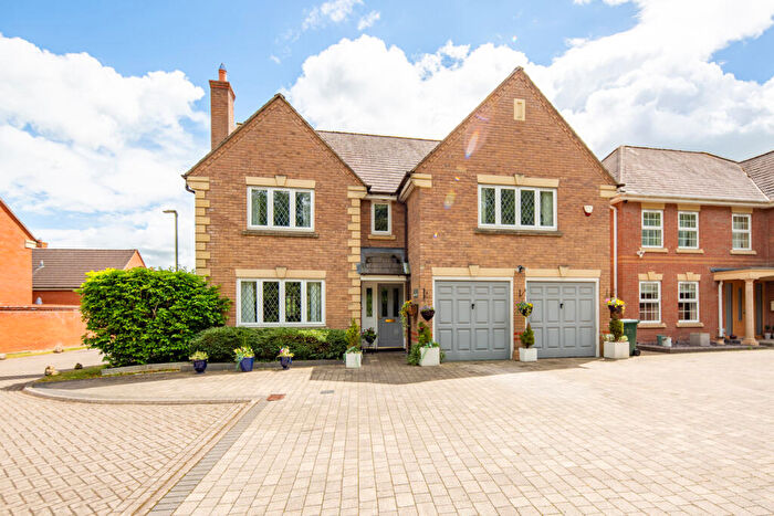 5 Bedroom Detached House For Sale In Oxlip Leyes, Bicester, Oxfordshire, OX26