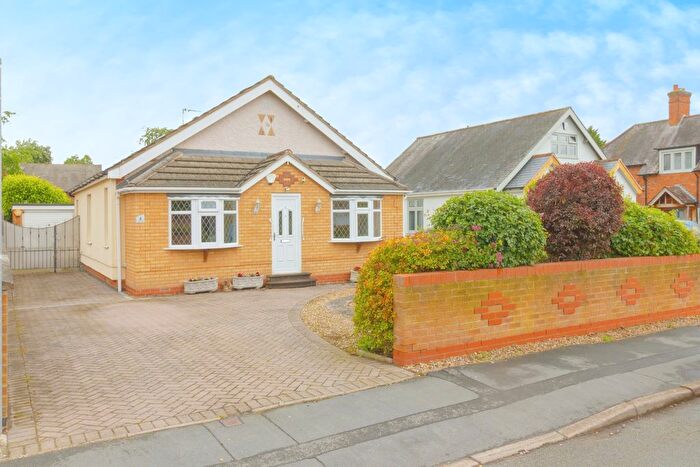 3 Bedroom Bungalow For Sale In Warwick Road, Littlethorpe, LE19