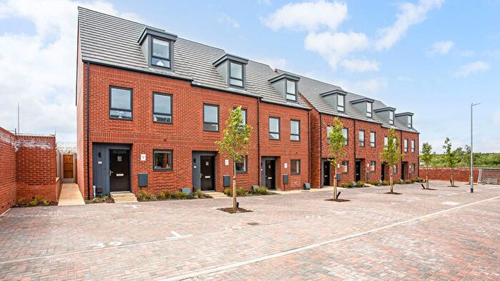 2 Bedroom Terraced House For Sale In Houghton Regis, LU5