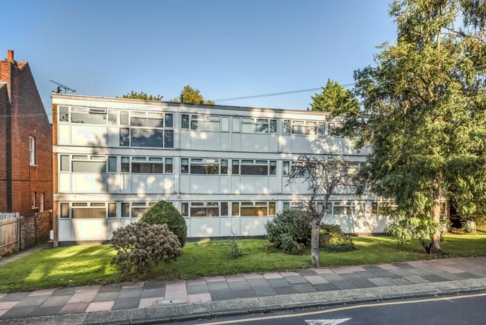 2 Bedroom Flat To Rent In Damon Close Sidcup, DA14