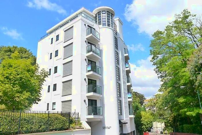 2 Bedroom Flat To Rent In Bournemouth, BH1