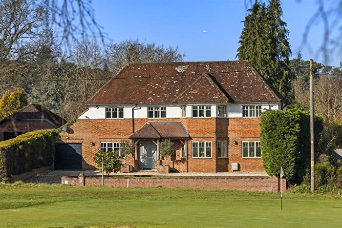 5 Bedroom Property For Sale In Blighton Lane, The Sands, Farnham, GU10