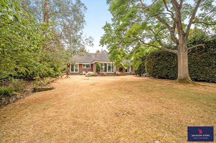 5 Bedroom Bungalow For Sale In West End, Haynes, Bedfordshire, MK45