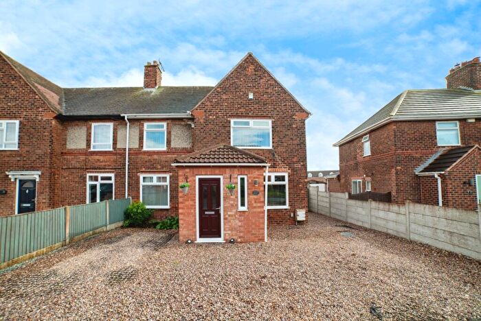 3 Bedroom Semi Detached House For Sale In The Crescent, Blidworth, Mansfield, NG21