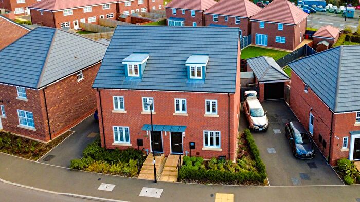 3 Bedroom Semi Detached House To Rent In Shaftmoor Farm Road, Birmingham, B28