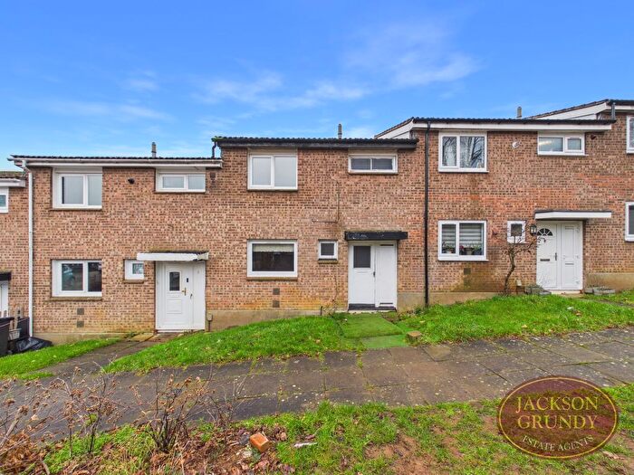 3 Bedroom Terraced House For Sale In Croftmeadow Court, Northampton, NN3