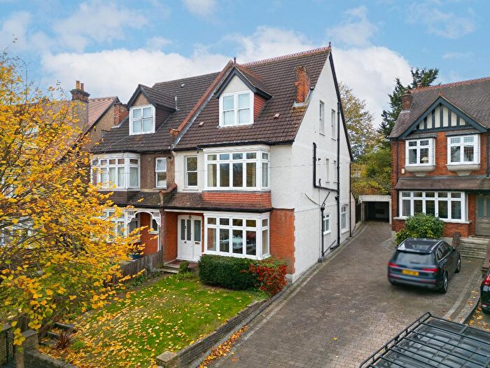 6 Bedroom Semi-Detached House For Sale In Blenheim Crescent, South Croydon, Surrey, CR2