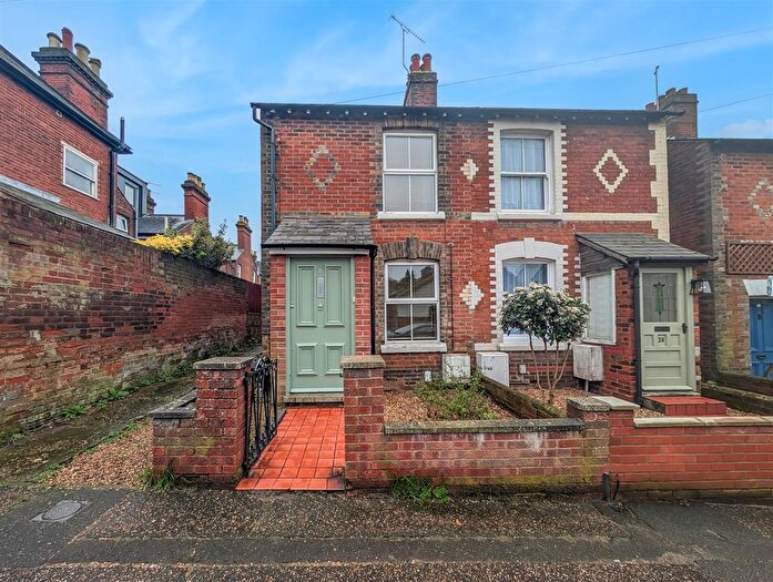 2 Bedroom Semi Detached House To Rent In Rawstorn Road, Colchester, CO3