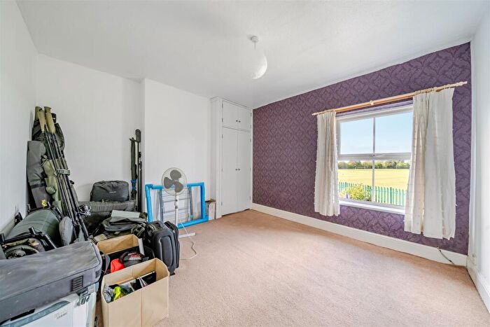 2 Bedroom Cottage For Sale In Lawford Lane, Rugby, CV22