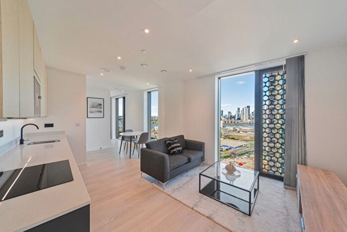 Studio To Rent In West Parkside, London, SE10