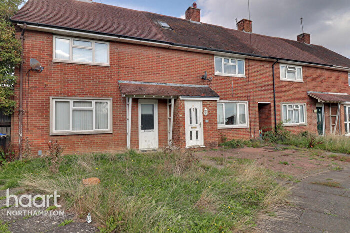 3 Bedroom Terraced House To Rent In Conway Close, Northampton, NN5