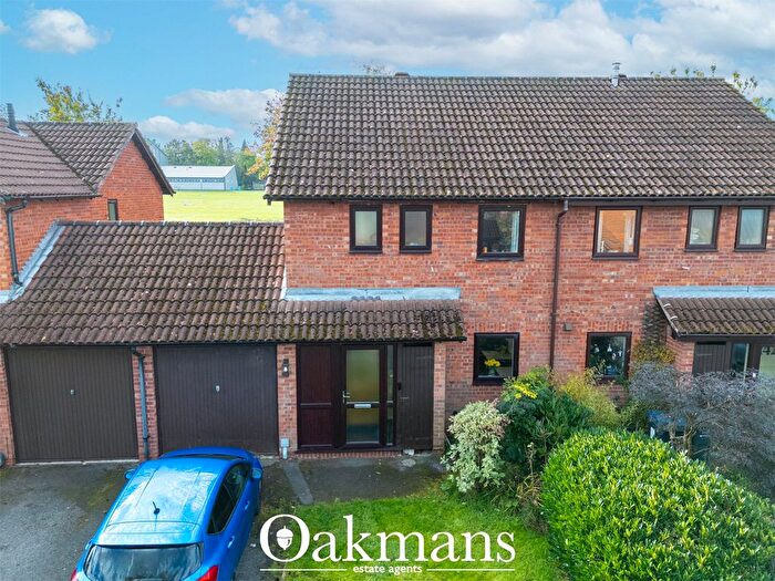 3 Bedroom Semi-detached House For Sale In Oak Farm Road, Birmingham, B30