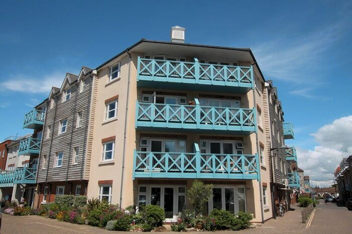 2 Bedroom Apartment To Rent In Carrick Walk, Broad Reach Mews, Shoreham-by-Sea, BN43