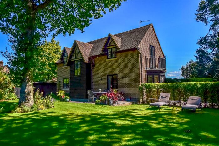 3 Bedroom Semi-Detached House For Sale In Little Gaddesden, Berkhamsted, HP4