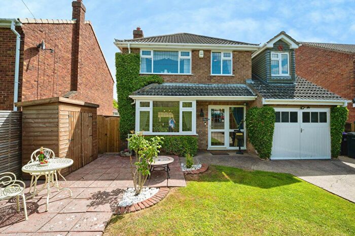 4 Bedroom Detached House For Sale In Louth Road, Holton Le Clay, DN36