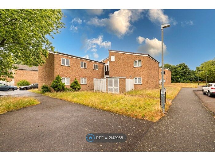 3 Bedroom Flat To Rent In Ryland Close, Leamington Spa, CV31