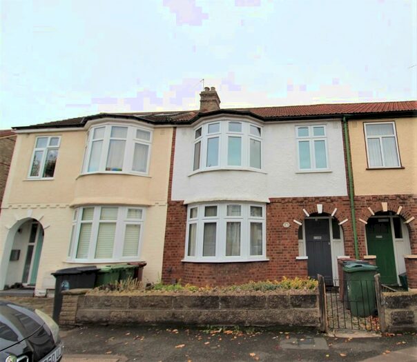 3 Bedroom Terraced House To Rent In Abbotts Crescent, Highams Park, E4