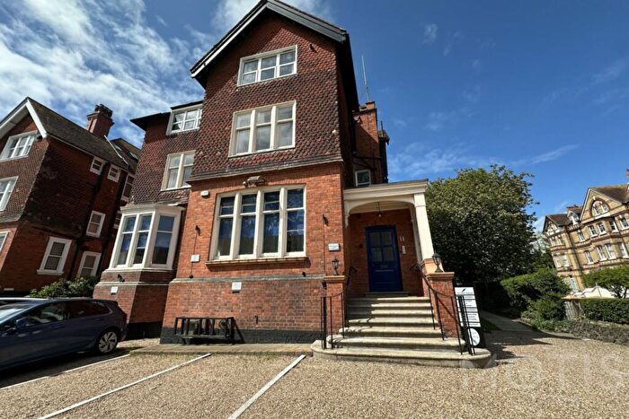 2 Bedroom Apartment To Rent In Earls Avenue, Folkestone, CT20