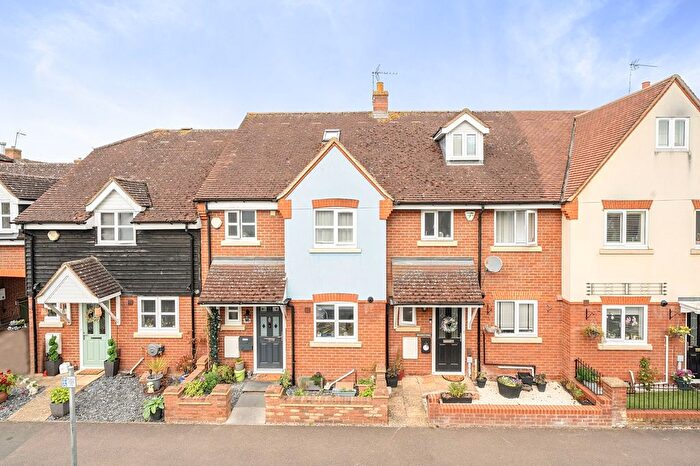4 Bedroom Terraced House For Sale In Coppice Mead, Stotfold, SG5