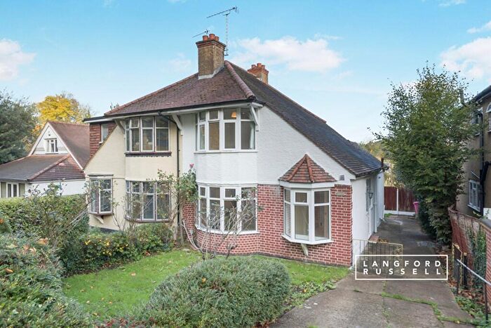3 Bedroom Semi Detached House To Rent In Chislehurst Road Orpington, BR6