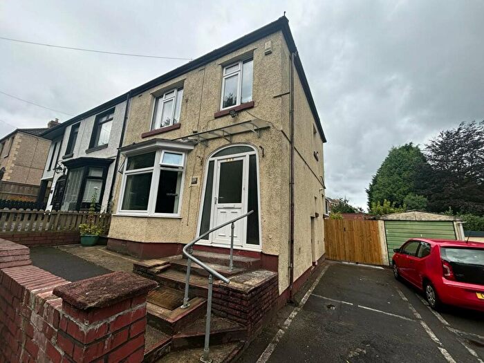 3 Bedroom Semi-Detached House To Rent In Cockett Road, SA2