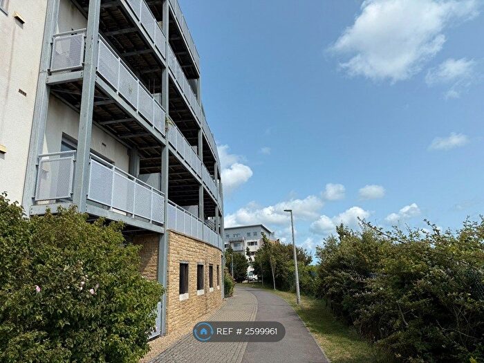 1 Bedroom Flat To Rent In Guillemot House, Poole, BH15