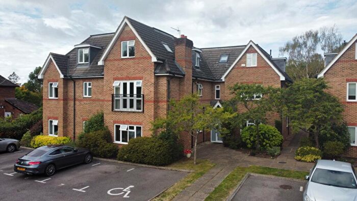 2 Bedroom Apartment To Rent In Shoppenhangers Road, Maidenhead, Berkshire, SL6