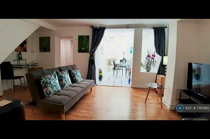 1 Bedroom Flat To Rent In Waterloo Street, Hove, BN3