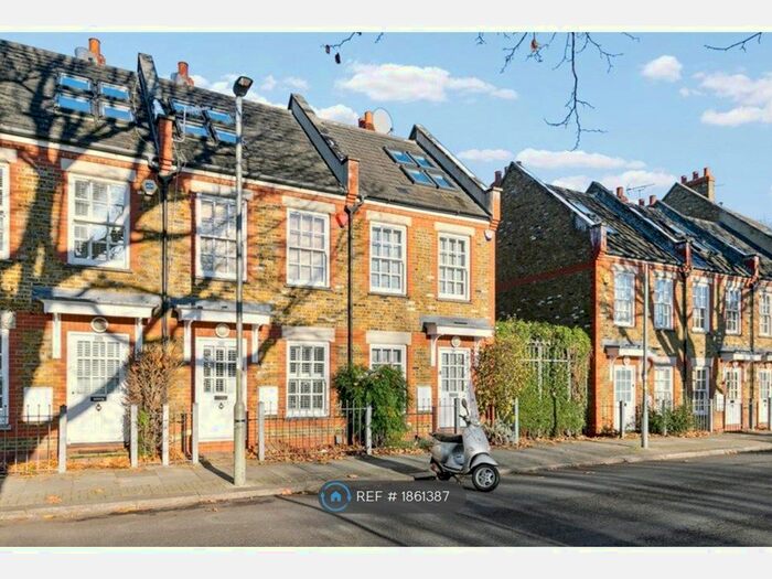 3 Bedroom Terraced House To Rent In Burns Road, London, SW11