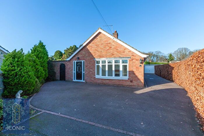 2 Bedroom Detached Bungalow For Sale In Mills Close, Taverham, Norwich, NR8