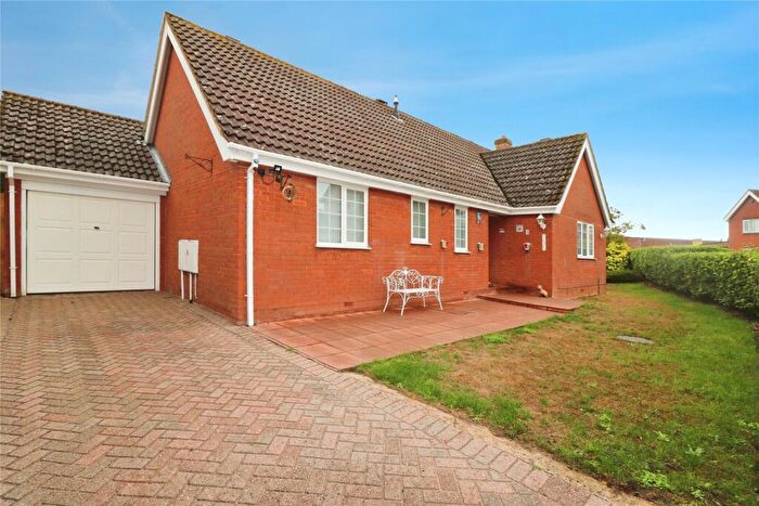 3 Bedroom Bungalow For Sale In Blenheim Drive, Attleborough, Norfolk, NR17
