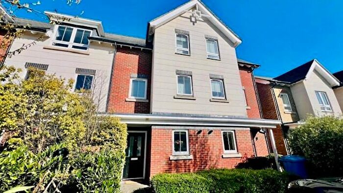 3 Bedroom Terraced House To Rent In Pintail Way, Maidenhead, SL6