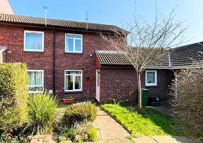 2 Bedroom Terraced House To Rent In Maple Court, Frome, BA11