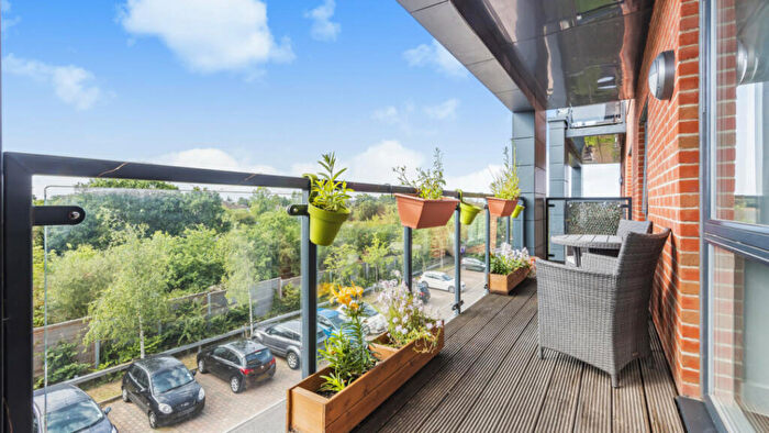 1 Bedroom Flat For Sale In Catkin House, Firwood Lane, Romford, RM3