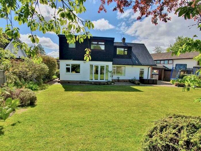 5 Bedroom Property For Sale In Porlock Close, Gayton, Wirral, CH60